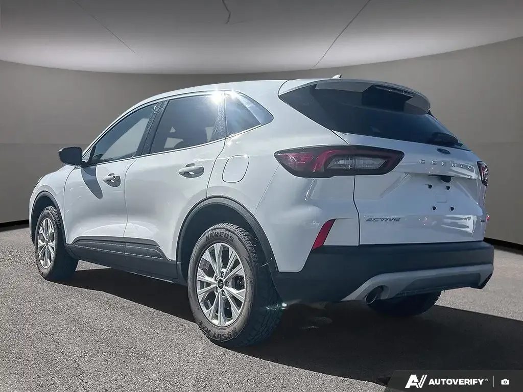 Ford Escape 2024 photo 4