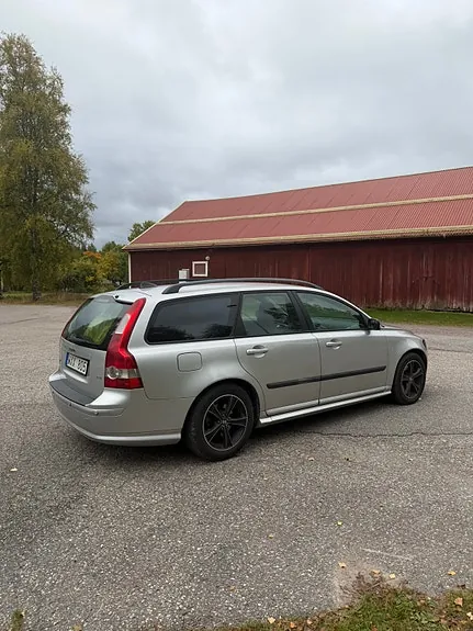 Volvo V50 2006 photo 2