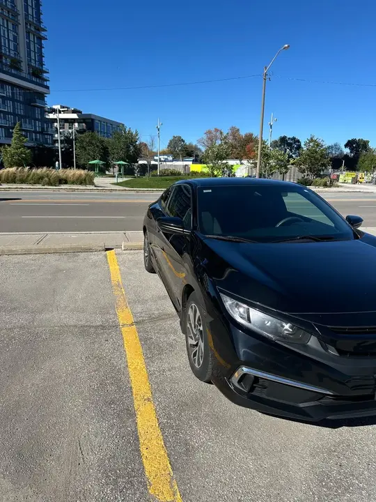 Honda Civic 2020 photo 2