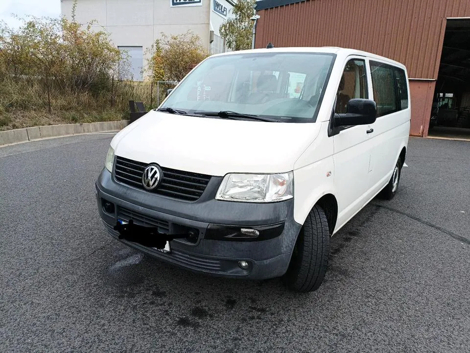Volkswagen T5 Caravelle