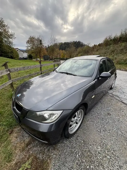 BMW 3 Series 2006 photo 2