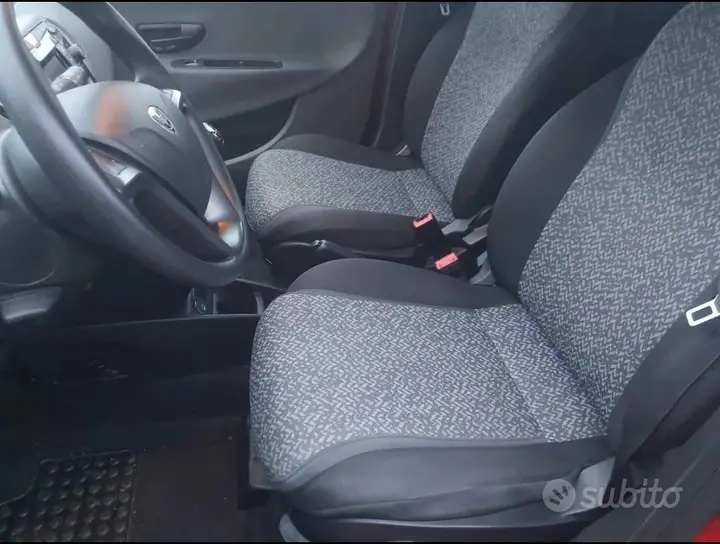 Lancia Ypsilon 2021 photo 4