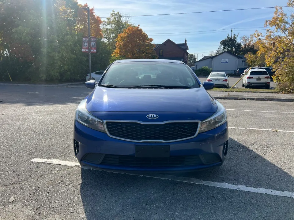 Kia Forte 2018 photo 2