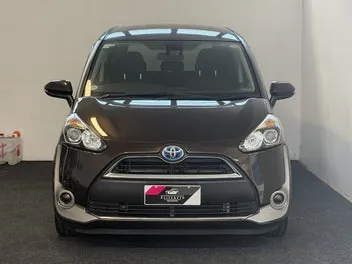 Toyota Sienta 2016 photo 3