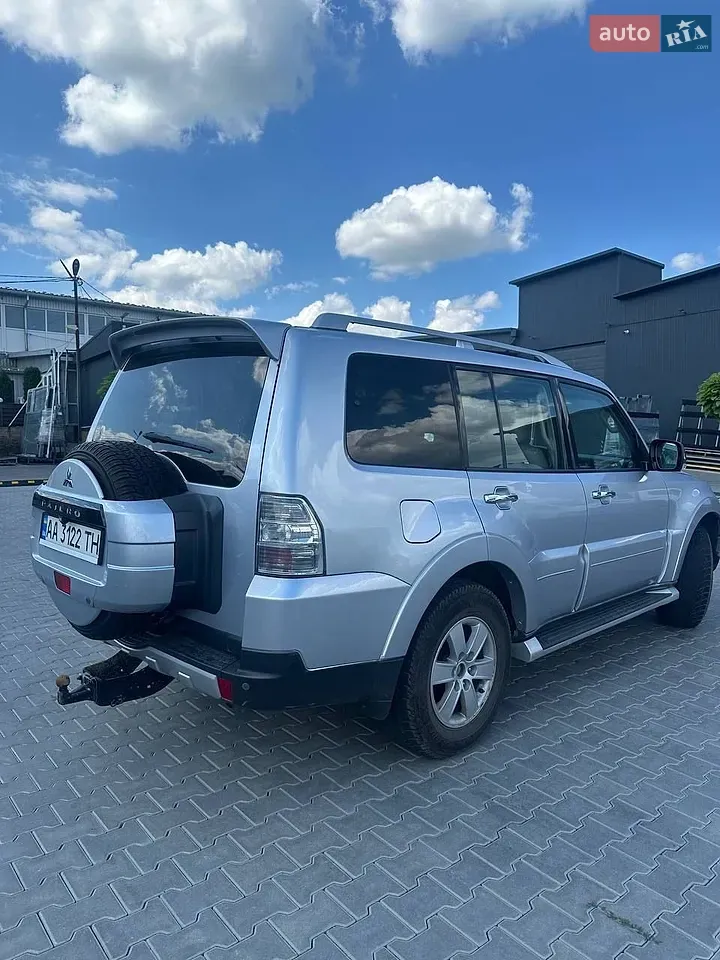Mitsubishi Pajero 2008 photo 5