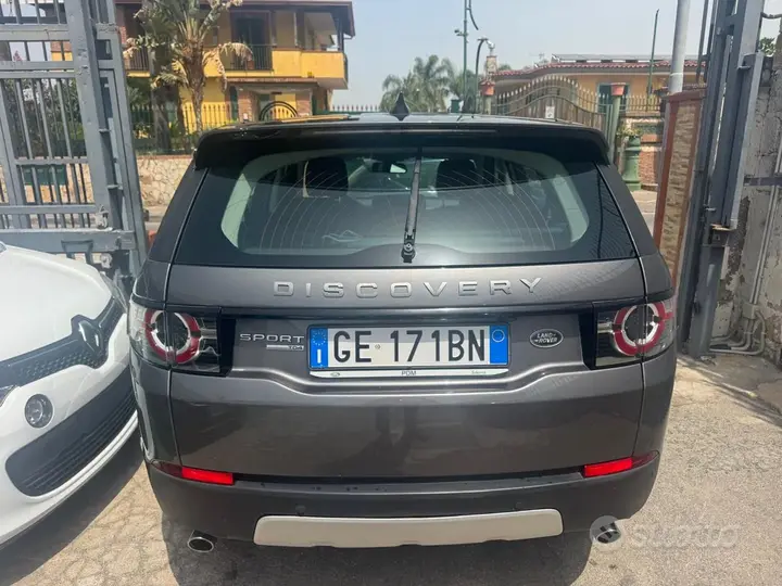 Land Rover Discovery Sport 2017 photo 5