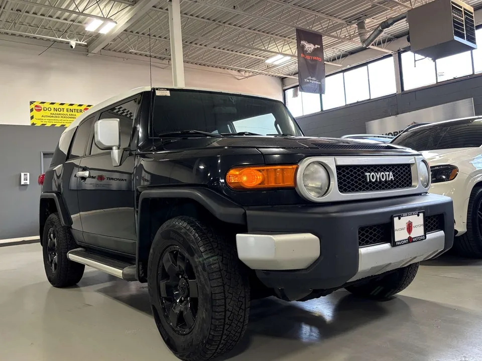 Toyota Fj Cruiser 2010 photo 2