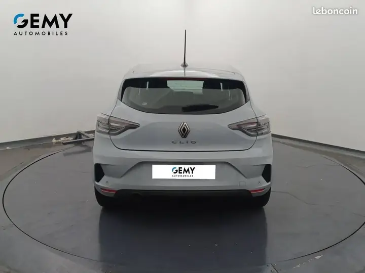 Renault Clio 2025 photo 5