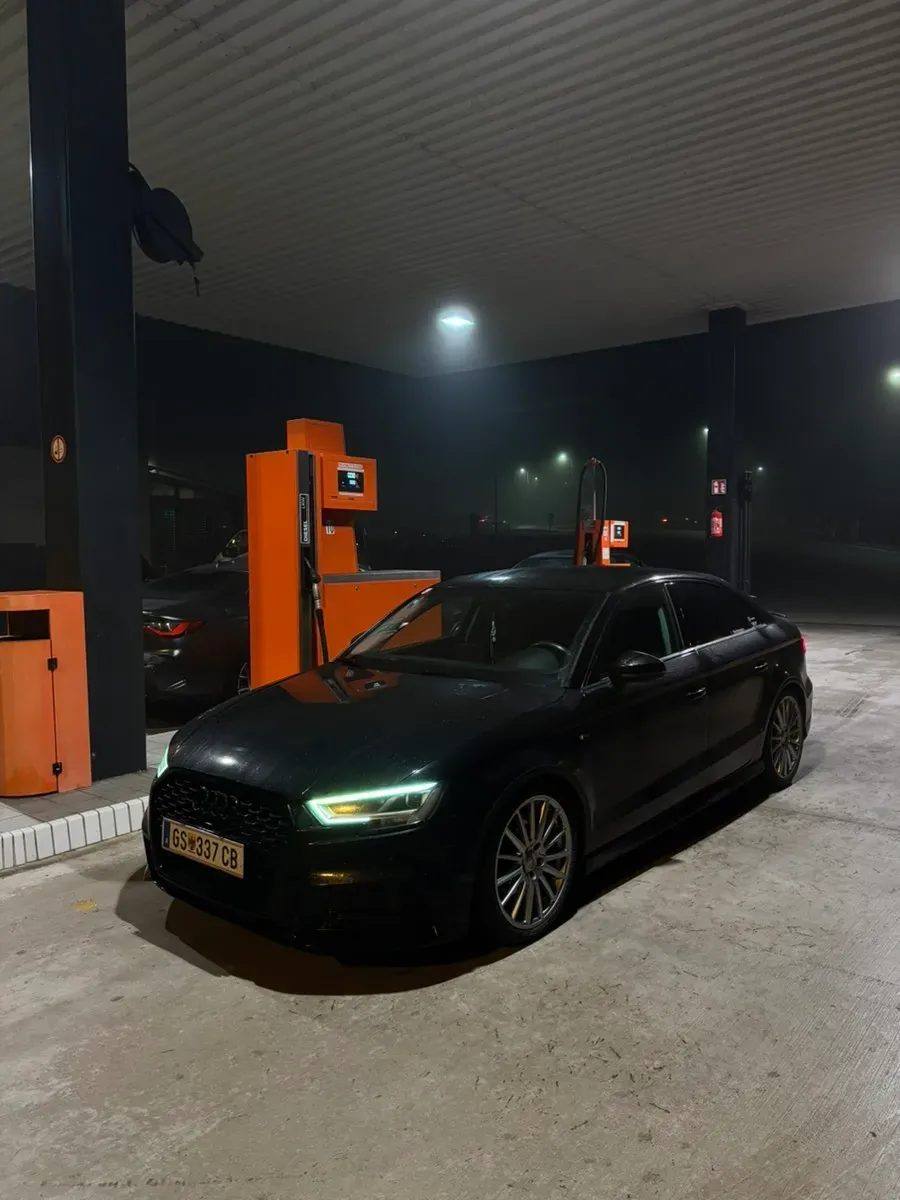 Audi A3 2017 photo 2