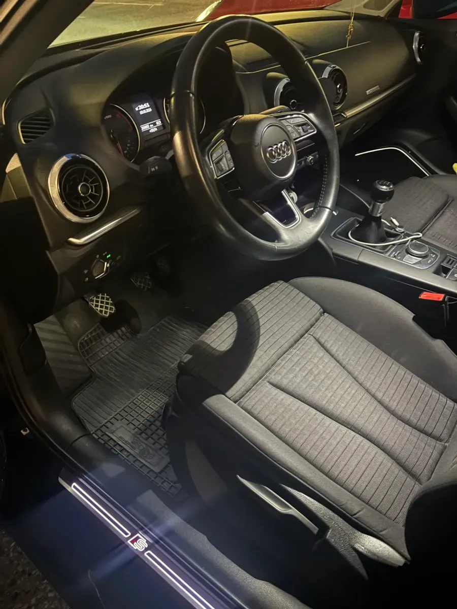 Audi A3 2017 photo 3
