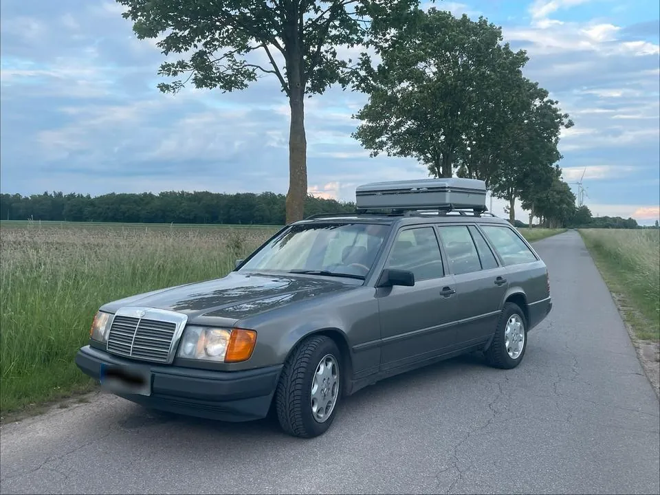 Mercedes-Benz W124