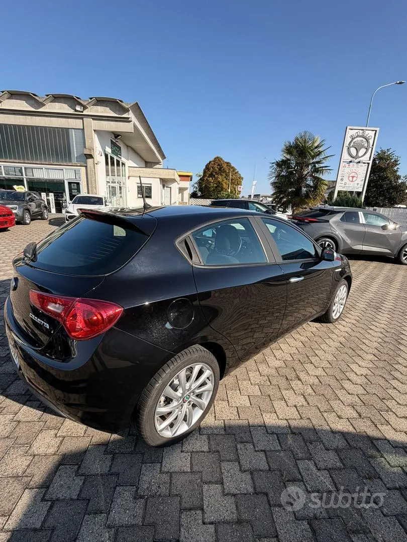 Alfa Romeo Giulietta 2018 photo 4