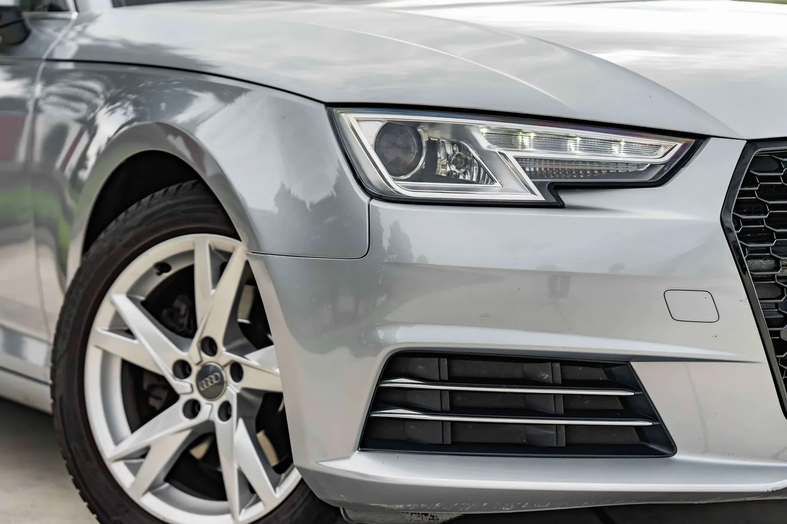 Audi A4 Avant 2017 photo 2