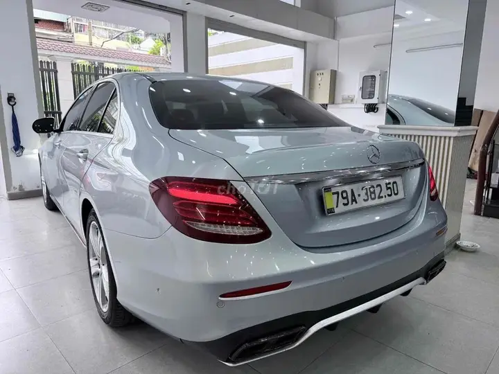 Mercedes-Benz E-Class 2017 photo 5