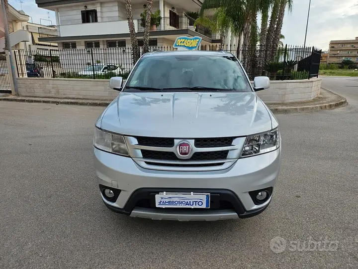 Fiat Freemont 2014 photo 2