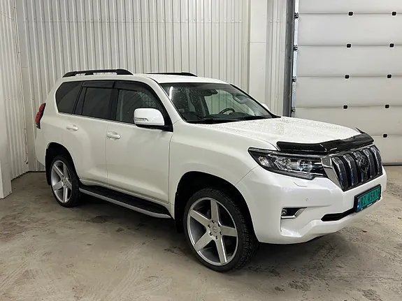 Toyota Land Cruiser 2023 photo 3