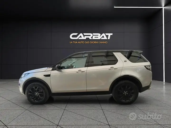 Land Rover Discovery Sport 2017 photo 4
