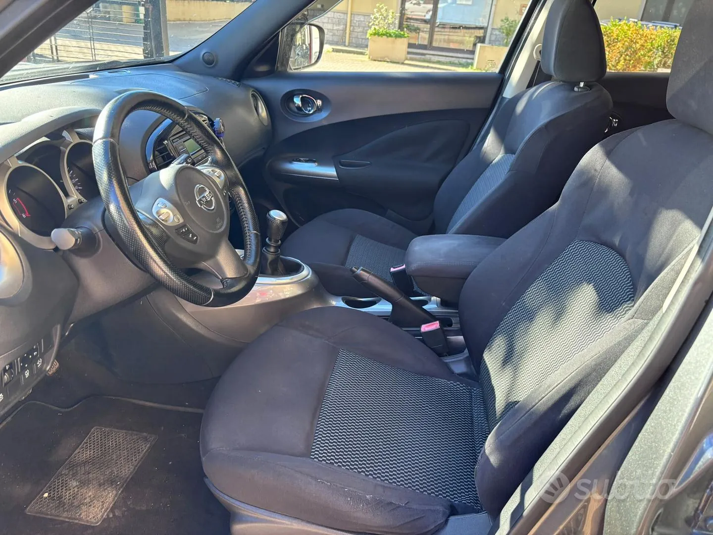 Nissan Juke 2015 photo 2