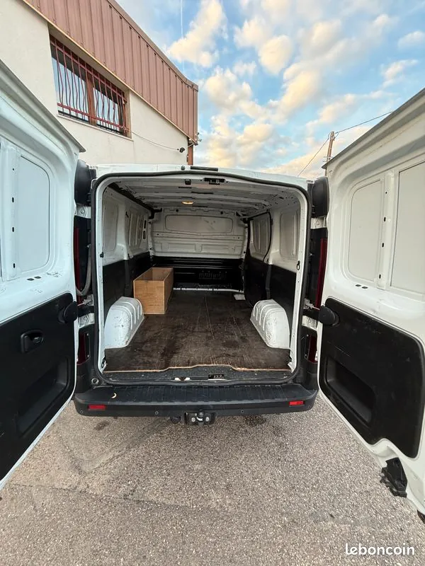 Renault Trafic 2019 photo 5