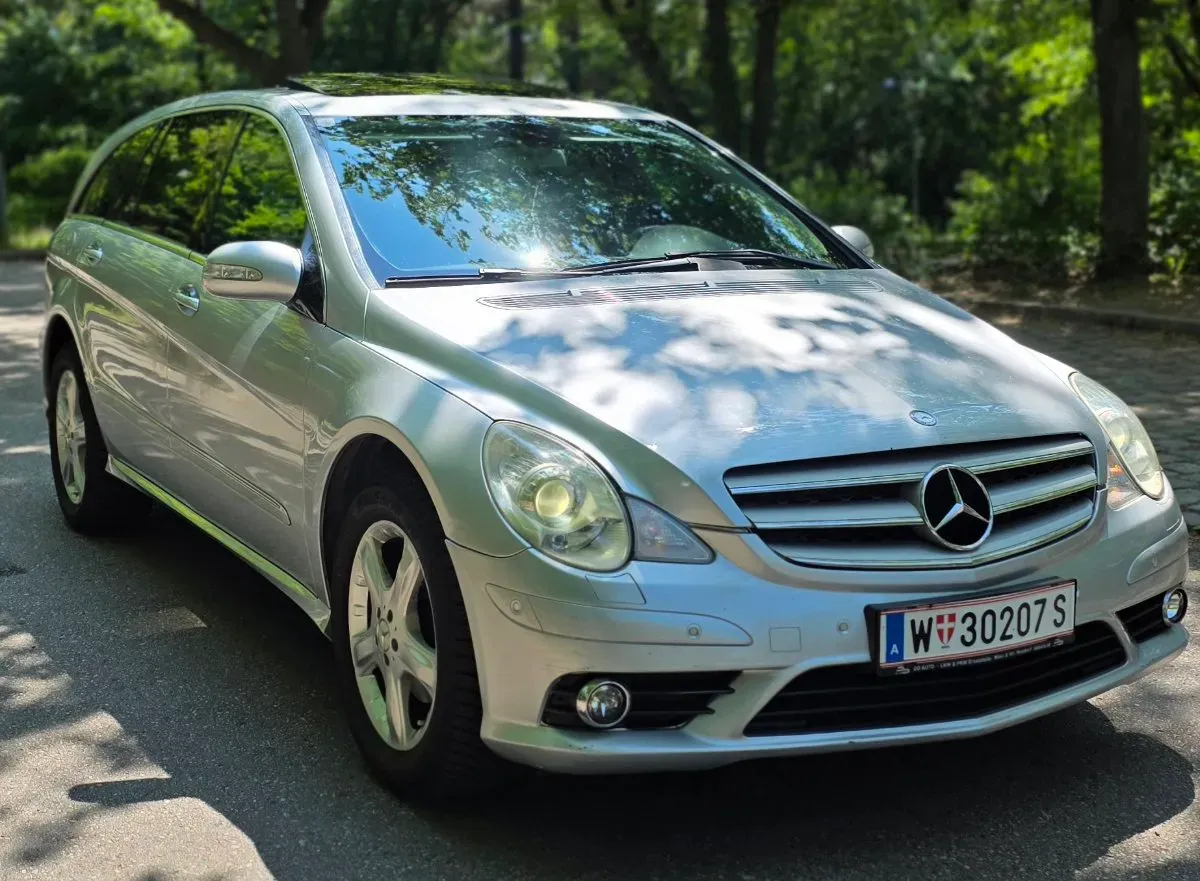 Mercedes-Benz R-Class 2010 photo 2