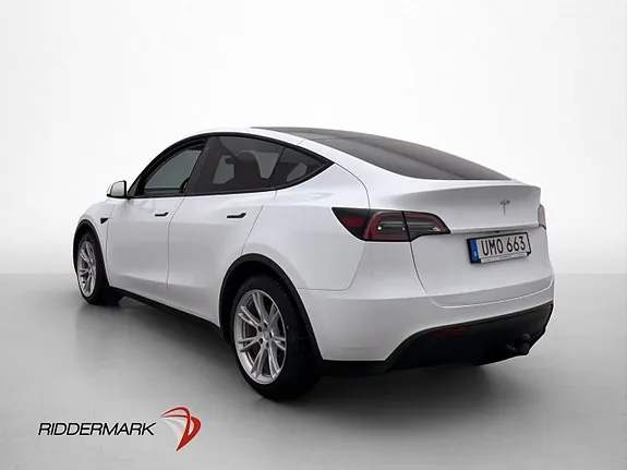 Tesla Model Y 2023 photo 3