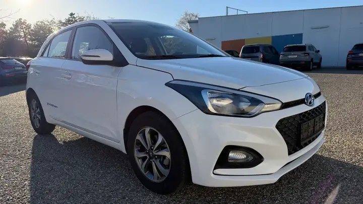 Hyundai I20 2020 photo 2