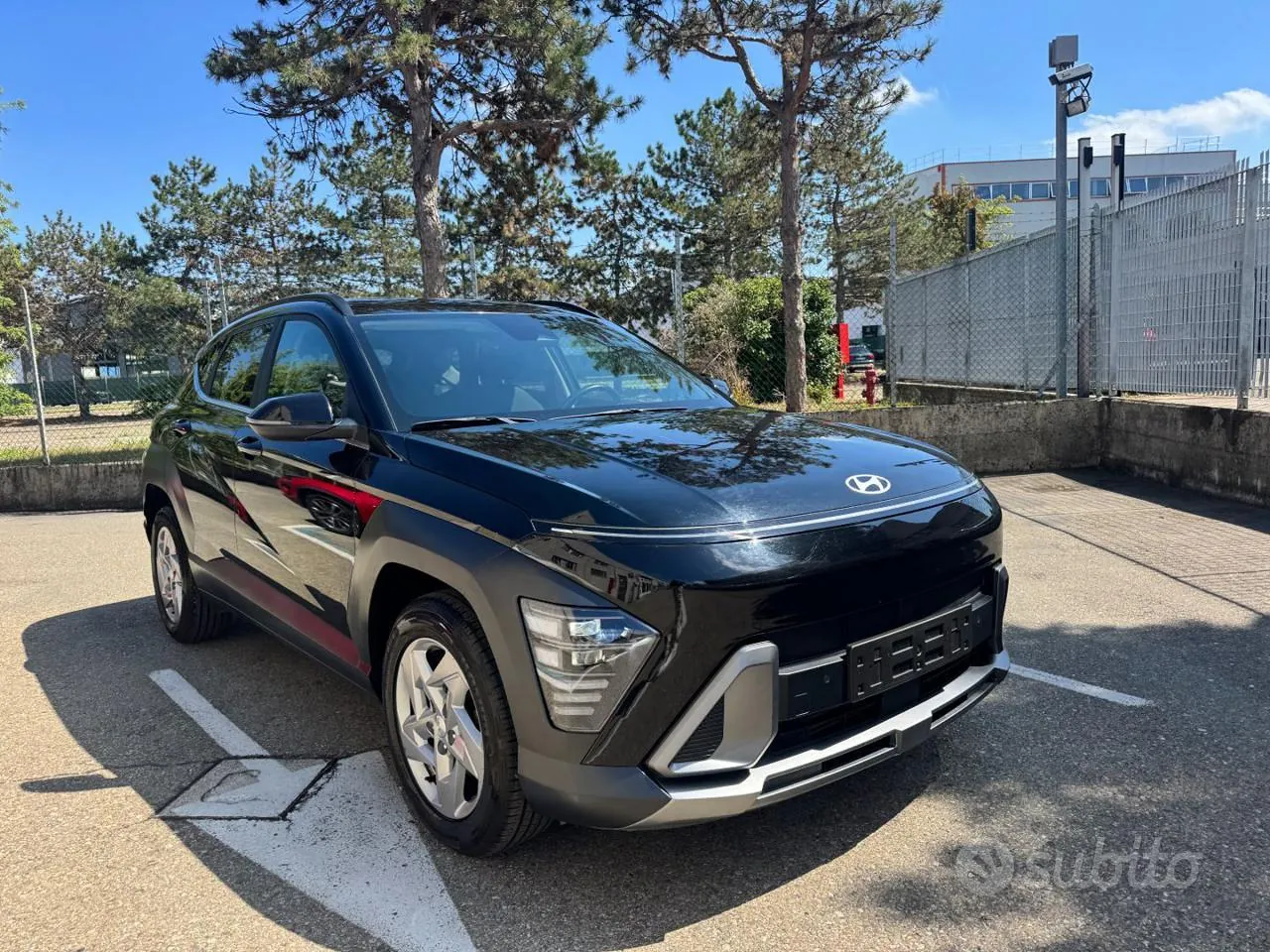 Hyundai Kona 2023 photo 2