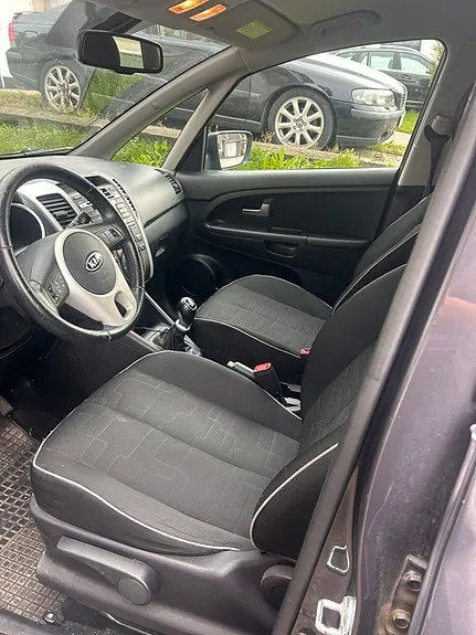 Kia Venga 2013 photo 4