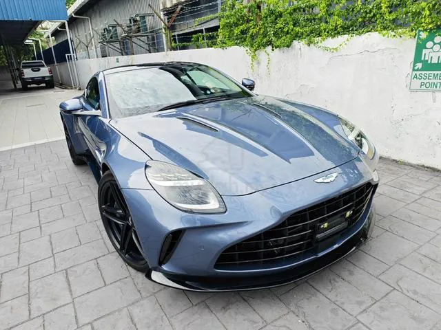 Aston Martin Vantage