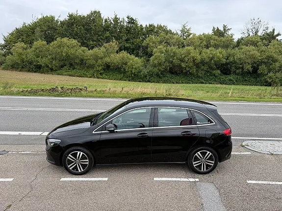 Mercedes-Benz B250 E 2021 photo 3