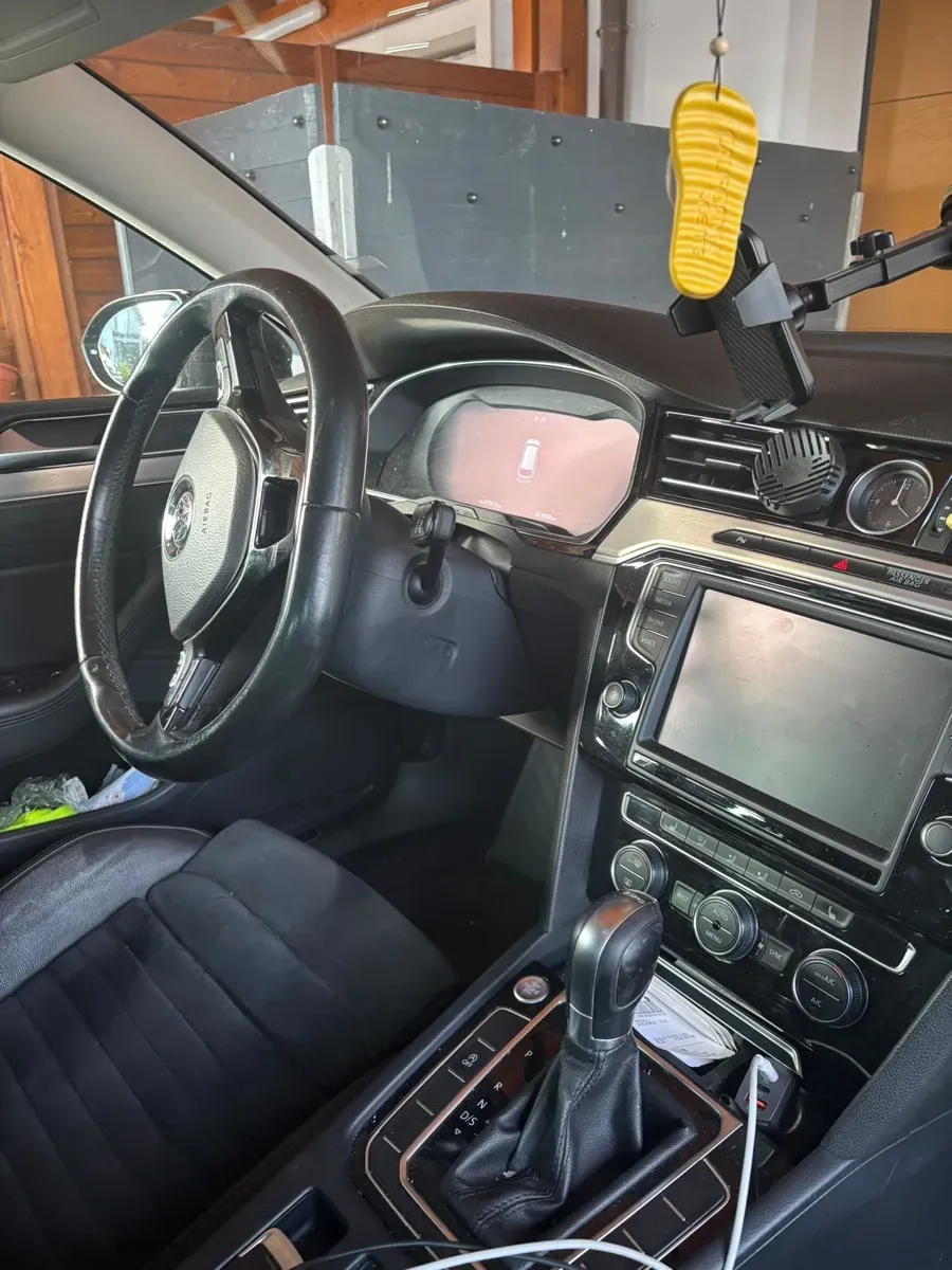Volkswagen Passat 2014 photo 3