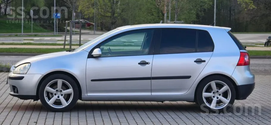 Volkswagen Golf 5 2004 photo 4