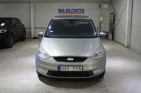 Ford Galaxy 2009 photo 2