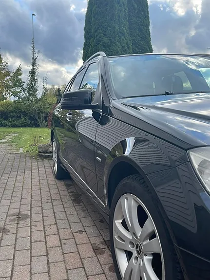 Mercedes-Benz 200 T 2009 photo 4