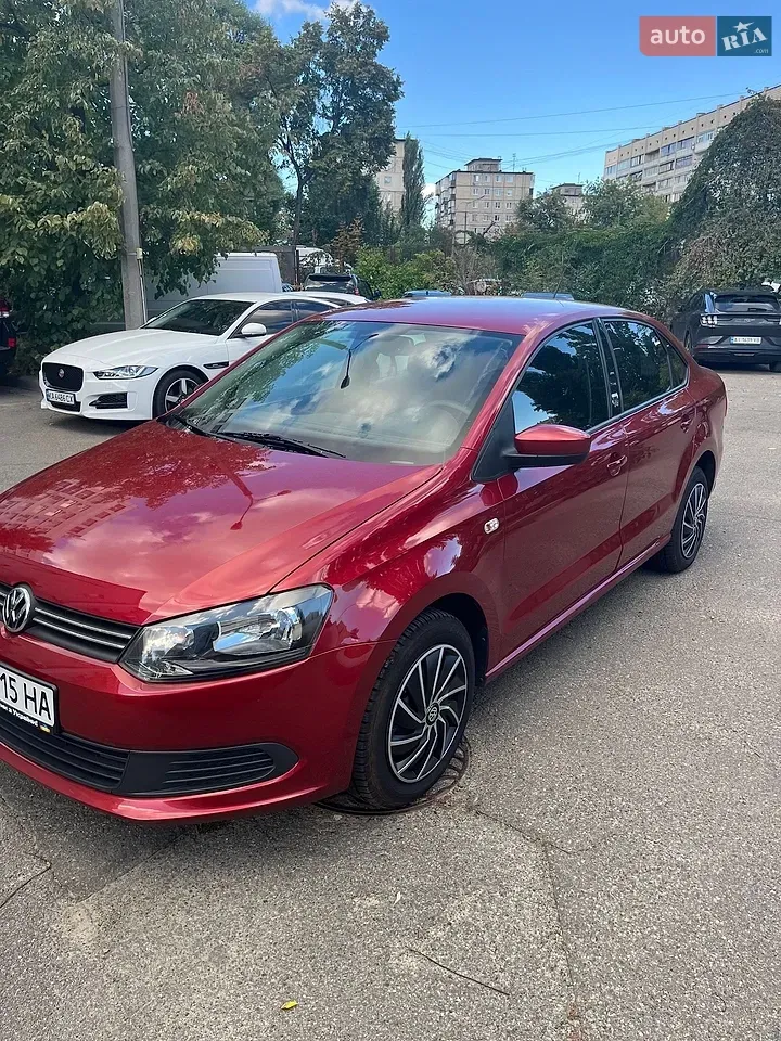 Volkswagen Polo 2012 photo 5