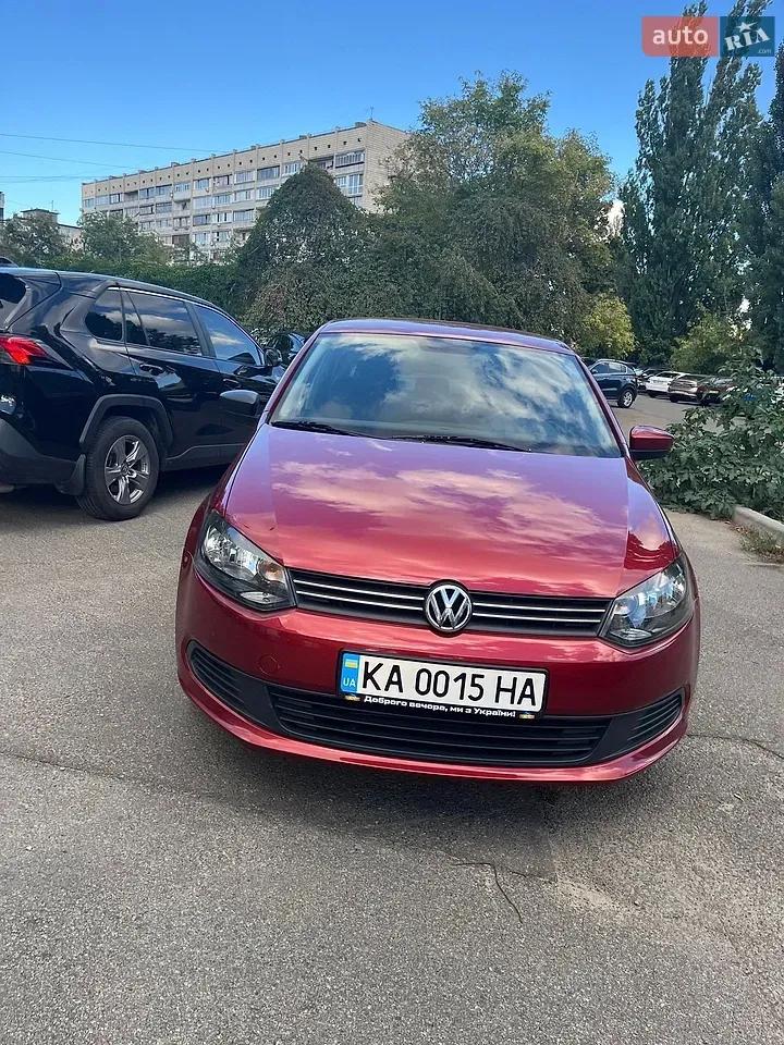 Volkswagen Polo 2012 photo 3