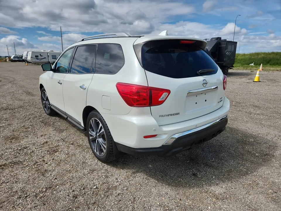 Nissan Pathfinder 2019 photo 3