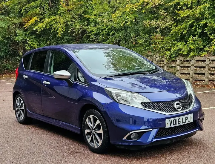 Nissan Note 2016 photo 2