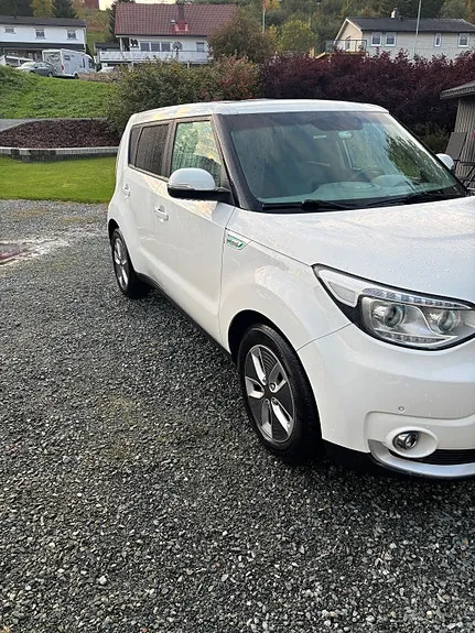 Kia Soul 2018 photo 2