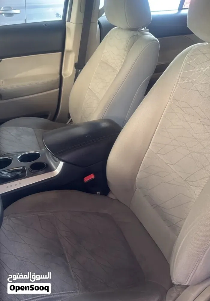 Ford Explorer 2014 photo 3