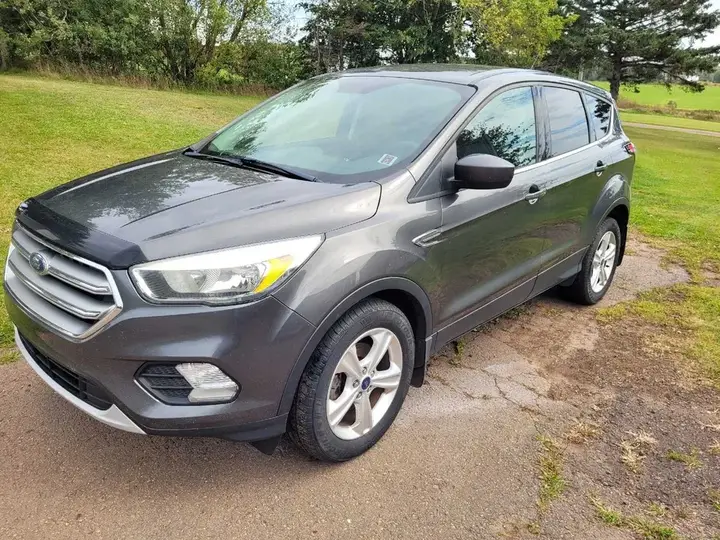 Ford Escape 2017 photo 2
