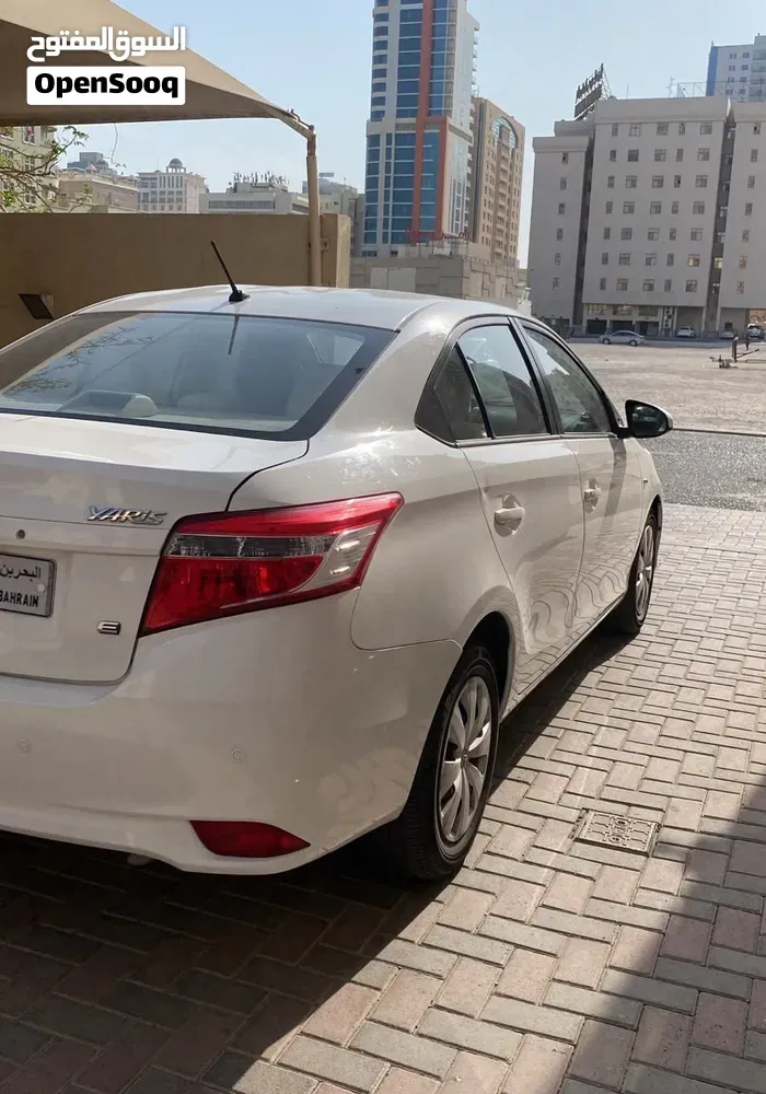 Toyota Yaris 2015 photo 3