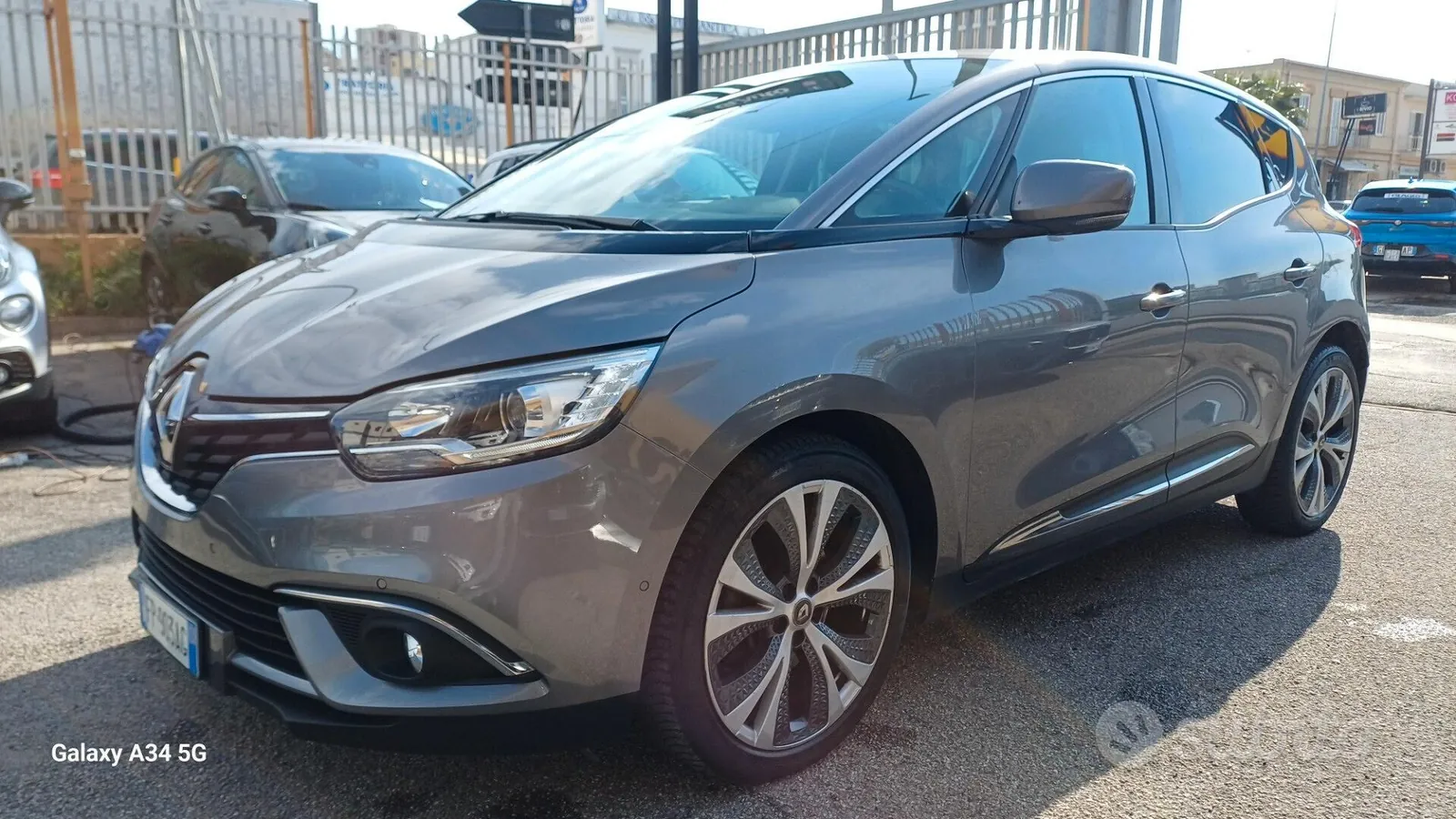 Renault Scenic 2018 photo 3