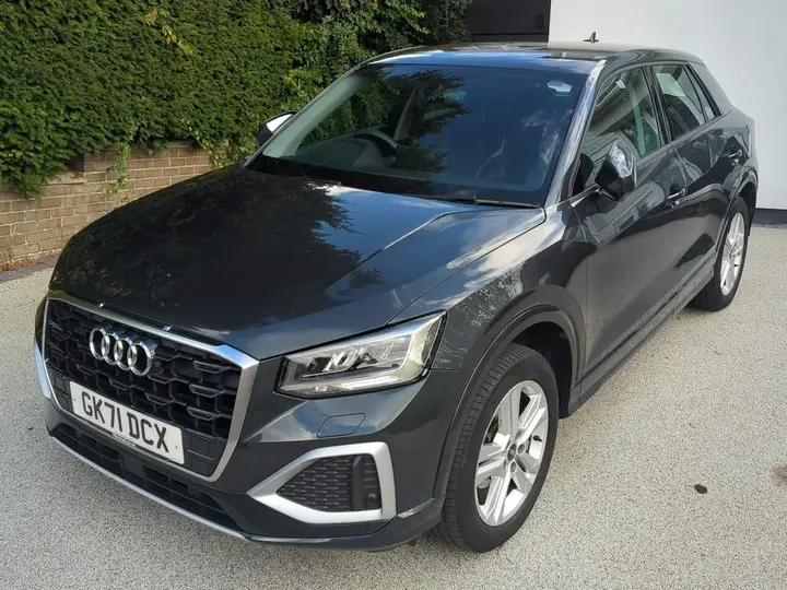 Audi Q2 2021 photo 2