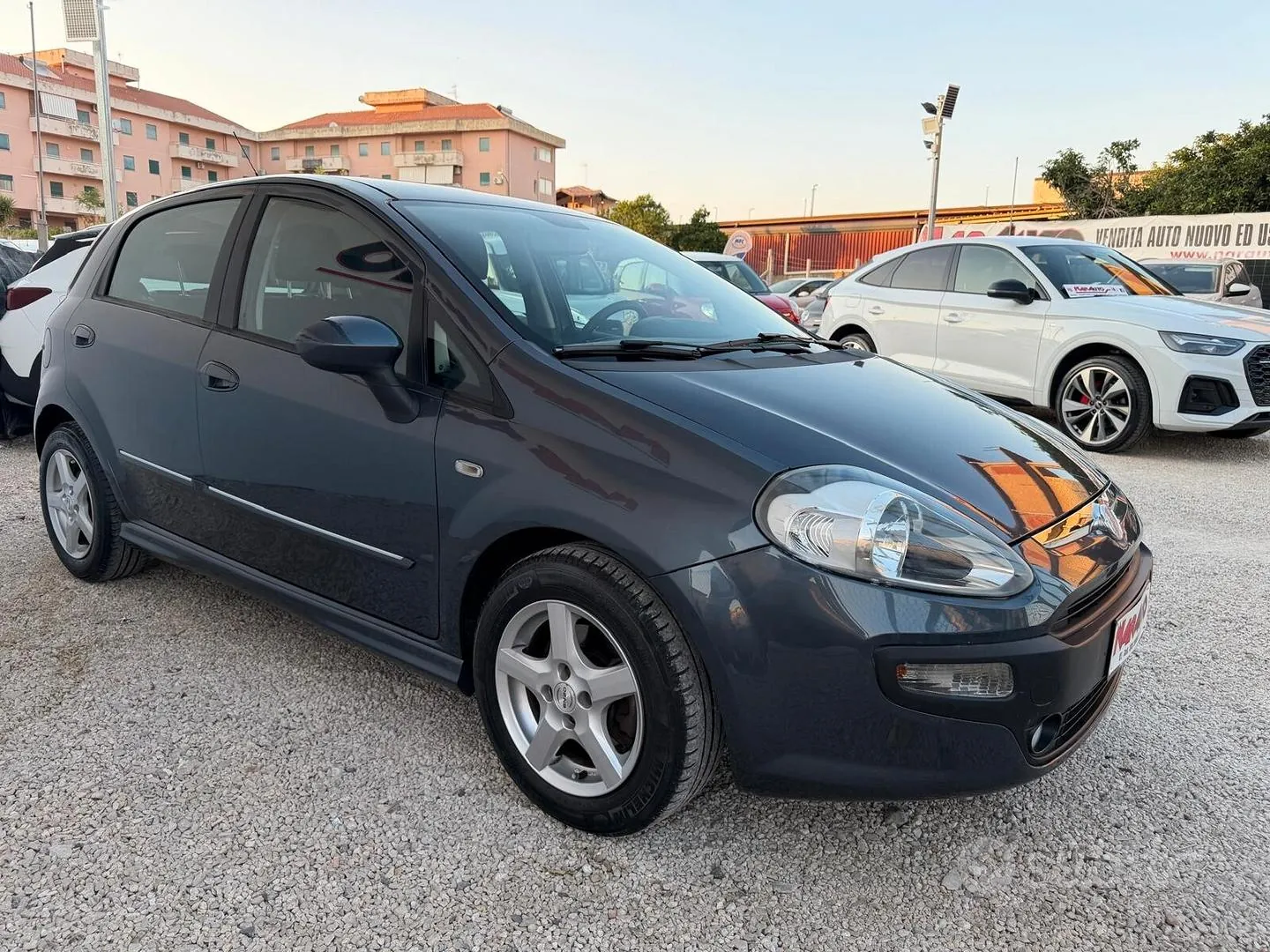 Fiat Punto Evo 2011 photo 4