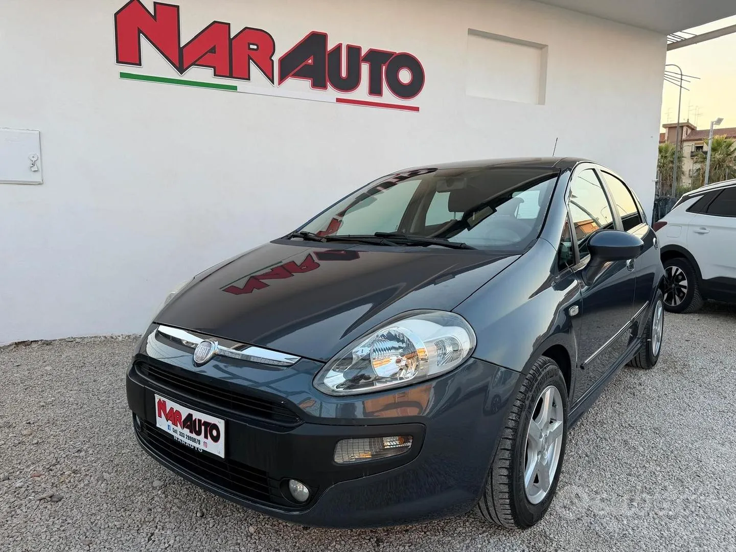 Fiat Punto Evo 2011 photo 2
