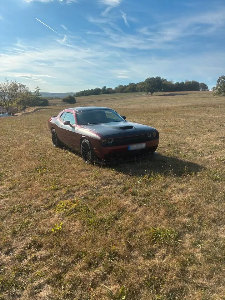 Dodge Challenger