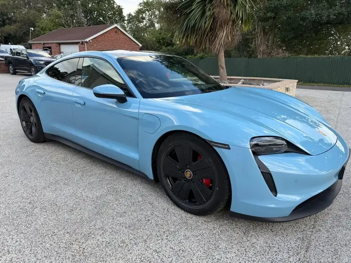 Porsche Taycan