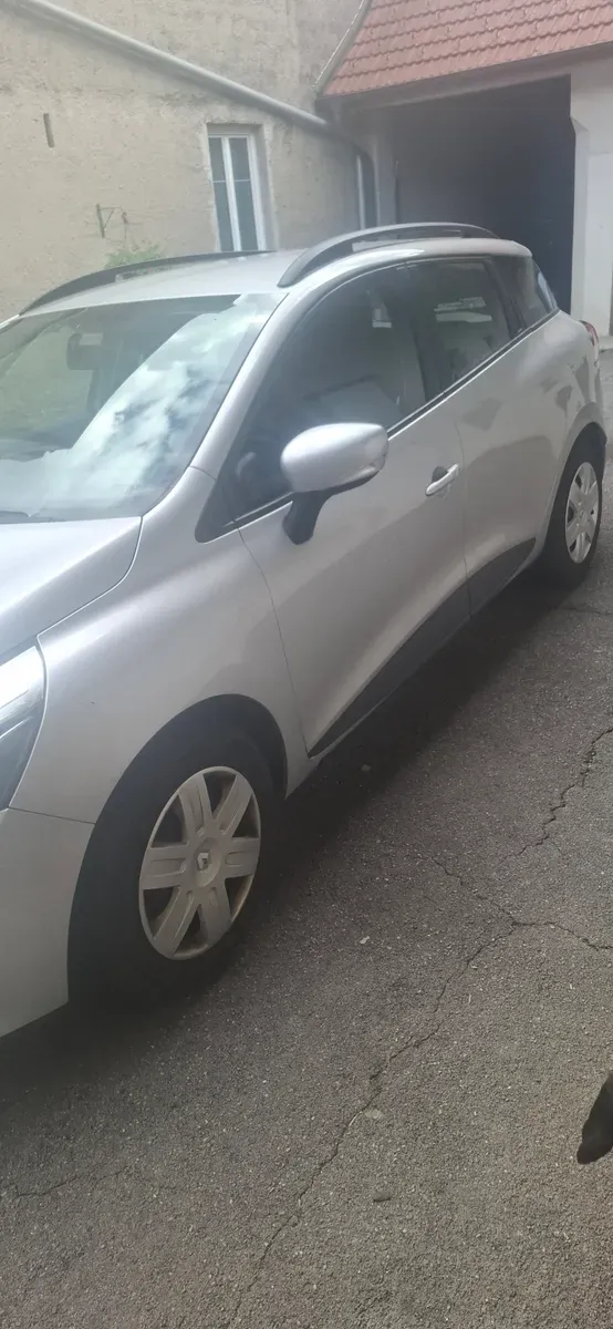 Renault Clio 2015 photo 2