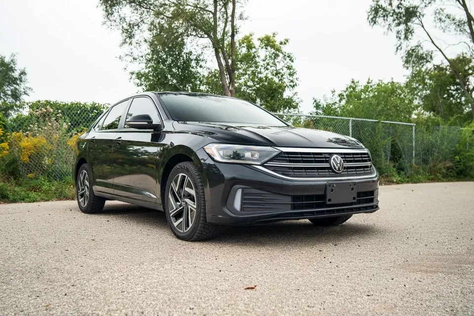 Volkswagen Jetta 2024 photo 2